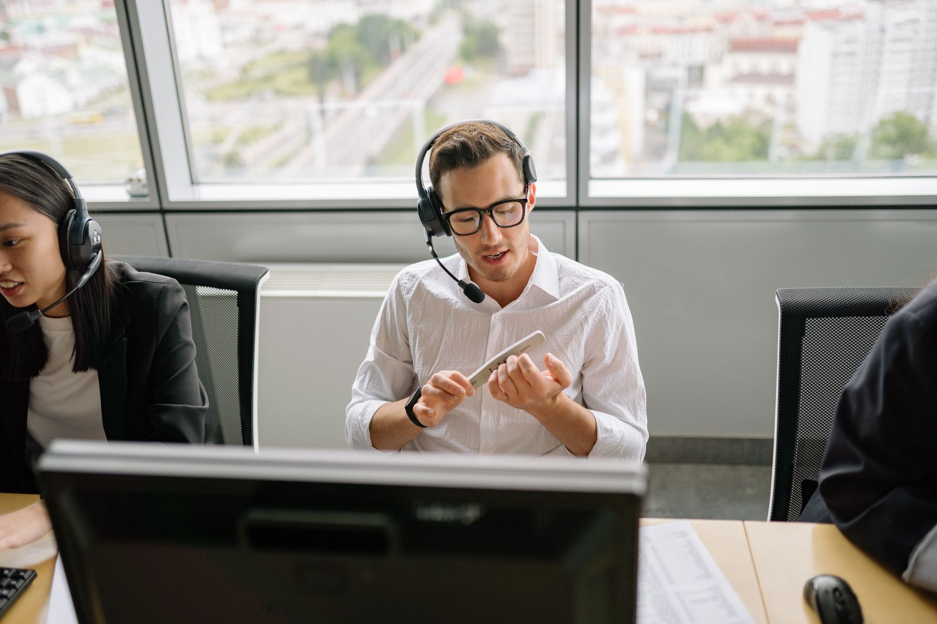 Tolv AI-agenter per bedrift endrer CRM for norske SMB-er